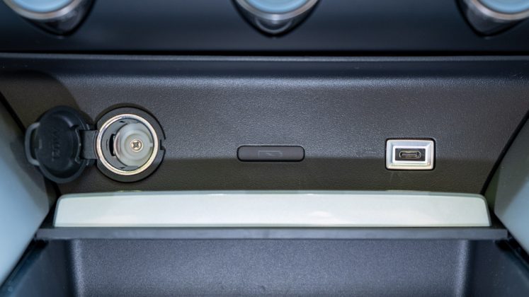 Citroen C5 X USB