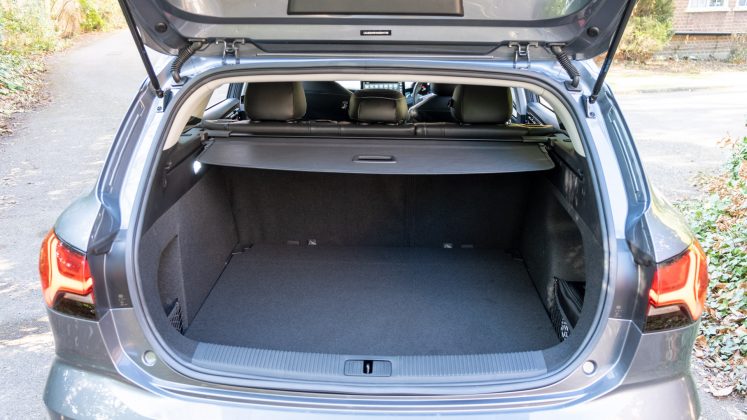 New MG5 EV boot